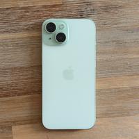 iPhone  15 verde