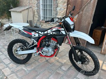Swm 125 r