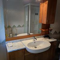Mobile bagno con specchiera