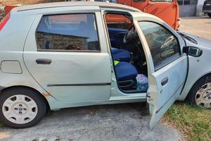 Macchina per neopatentato