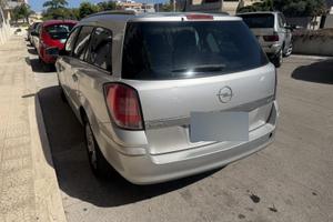 Autovettura Opel Astra 1700