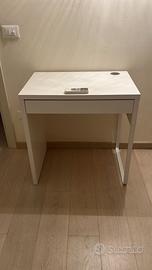 Scrivania ikea