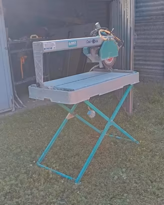 Tagliapiastrelle/segatrice portatile Imer Combi