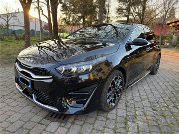 Kia ProCeed 1.5 T-GDI MHEV GT Line + SR 160cv dct
