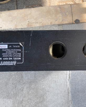 Subwoofer sotto sedile