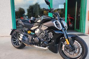 DUCATI DIAVEL V4 - 2024
