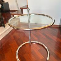 Replica tavolino Eilen Grey in vetro e cromo