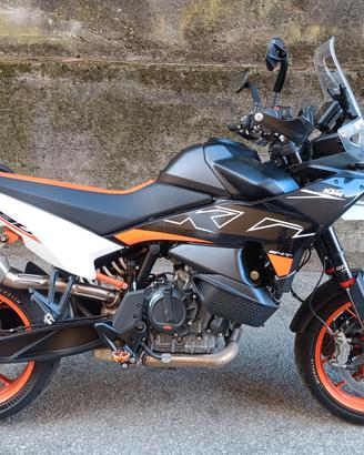KTM SMT 890 07/25 tech pack 