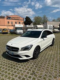 Mercedes Benz CLA 220 2015