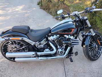 Harley Davidson softail Breackout m8 117