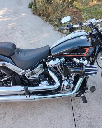 Harley Davidson softail Breackout m8 117