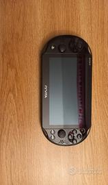 PS Vita Slim (PCH-2016) + Memory 8GB Sony + 2 Gioc