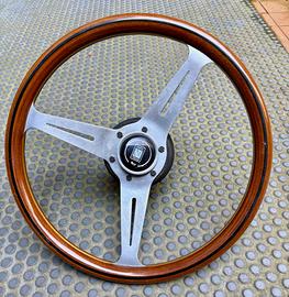 Volante Nardi con mozzo