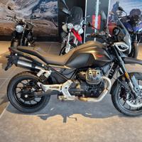 Moto Guzzi V85 Strada con VALIGIE LATERALI IN ALLU