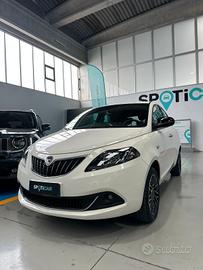 Lancia Ypsilon 1.0 FireFly 5 porte S&S Hybrid Plat