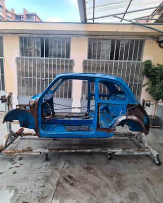 fiat 500 F del 1966 da ristrutturare