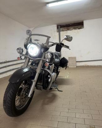 KAWASAKI VN900 CLASSIC