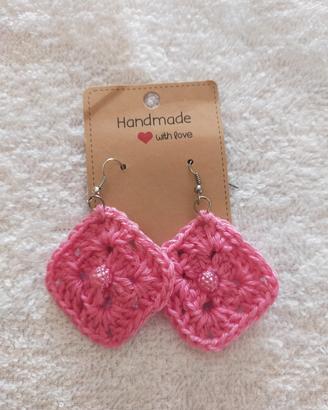 orecchini fatti a mano rosa