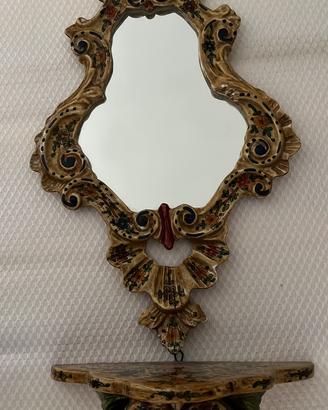 Specchiera con mensolina in ceramica vintage