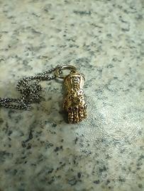 ciondolo pandora guanto di thanos