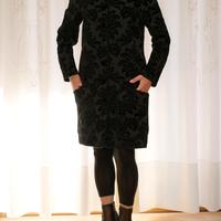 Capotto broccato nero sopra ginocchio