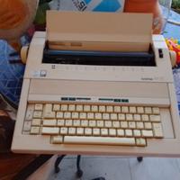 Macchina da scrivere elettronica