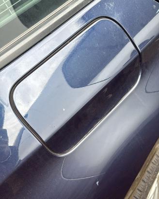 Sportello serbatoio carburante BMW 320 anno 2012 s