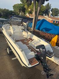 Walkaround 20 piedi cabinato con motore e carrello