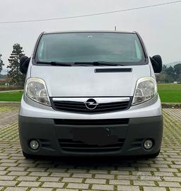 Opel vivaro 6 posti