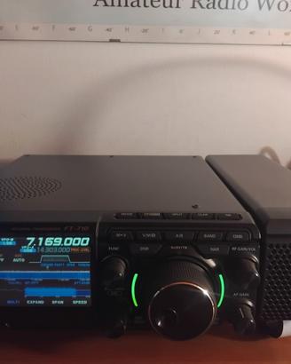 Radio Yaesu Ft710 aess