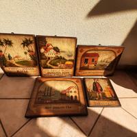 Set di 5 quadretti stampa su legno. 