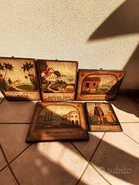 Set di 5 quadretti stampa su legno. 