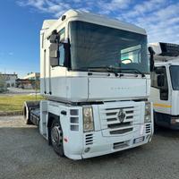 Trattore Renault magnum 440