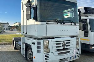 Trattore Renault magnum 440