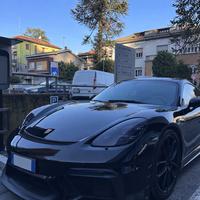 Porsche Cayman 718 GT4