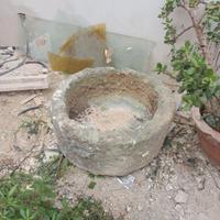 mangiatoia in tufo circolare