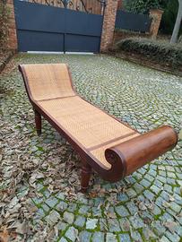 Chaise lounge impagliata