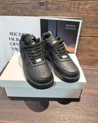 Nike Air Force 1 Black