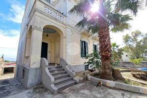 BIFAMILIARE A TORRE DEL GRECO