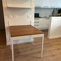 Scrivania pieghevole String Furniture