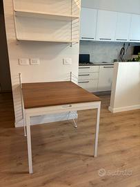 Scrivania pieghevole String Furniture