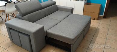 Divano chaise longue, due posti 1 anno di vita!!!!