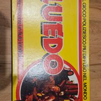cluedo eg gioco in scatola da tavola di società