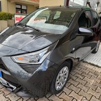 Toyota Aygo 1.0 VVT-i 72 CV 5 porte x-business