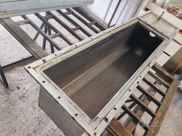 n 2 serbatoi in lamiera zincata da 1 cm