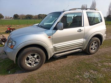 MITSUBISHI Pajero 2.5 TDI 3p. GLX