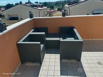 Set salotto da esterno/giardino 4/5 posti.