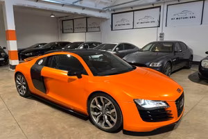 Audi R8 4.2 V8 FSI quattro R tronic - tagliandi ST