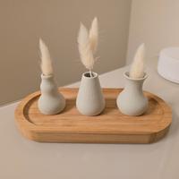 Tris mini vasi decorativi con vassoio in bambù