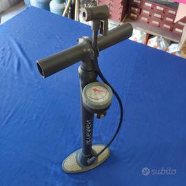 Pompa ber bicicletta Eleven con manometro